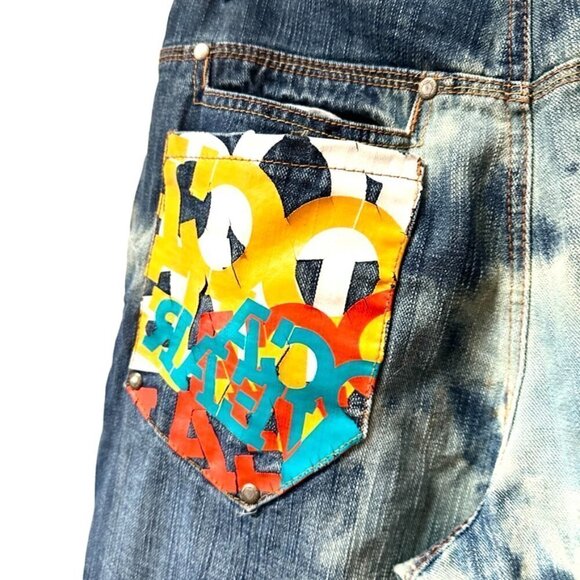 Rocawear vintage distressed jeans size 28 waist, boys size 16 , womens size 8 - Picture 1 of 8